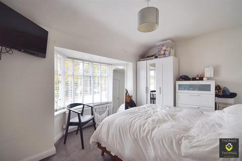 32 Ermin Park, Brockworth, Gloucester, GL3 4DD