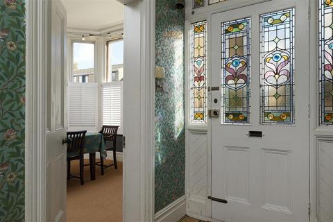 4 bedroom detached house for sale, Barty House, Newton Road, Faversham