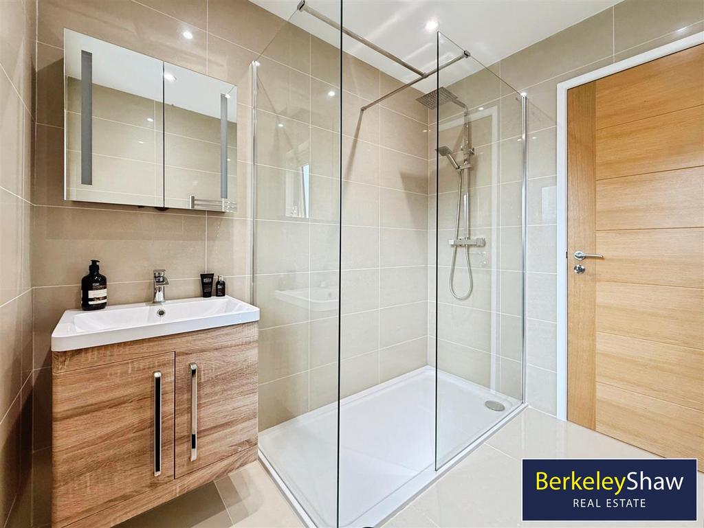 Ensuite 2