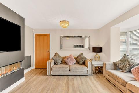 5 bedroom detached house for sale, Duncombe Drive, Bedford MK43