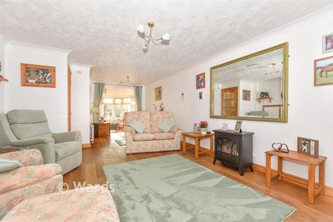 3 bedroom end of terrace house for sale, Juniper Close, Ashford, Kent