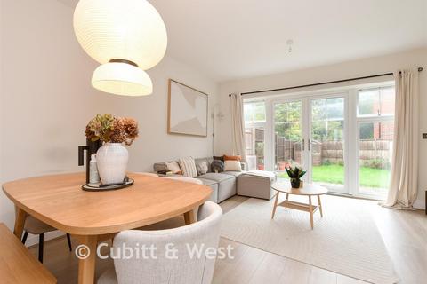 undefined, Broadleaf Place, Caterham, Surrey