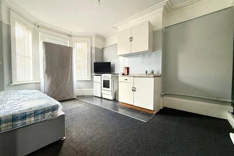 undefined, High Town Road, High Town, Luton, Bedfordshire, LU2 0DN