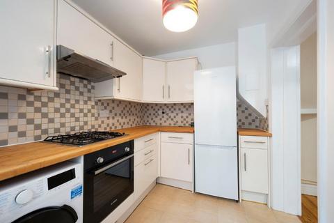 2 bedroom maisonette for sale, Rothesay Avenue, Wimbledon Chase, London, SW20 8JU