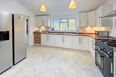 undefined, Manor Way, South Croydon, CR2 7BT