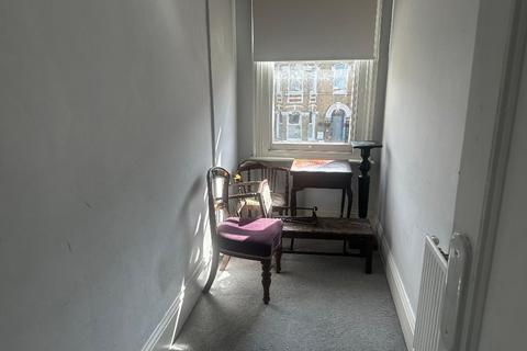 2 bedroom flat for sale, Hatherley Road, Sidcup, Kent, DA14 4AH