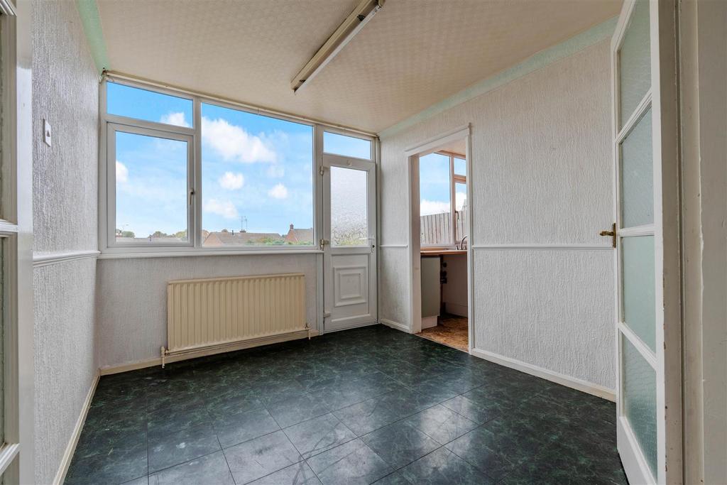 16 Langton Close (11 of 19).jpg