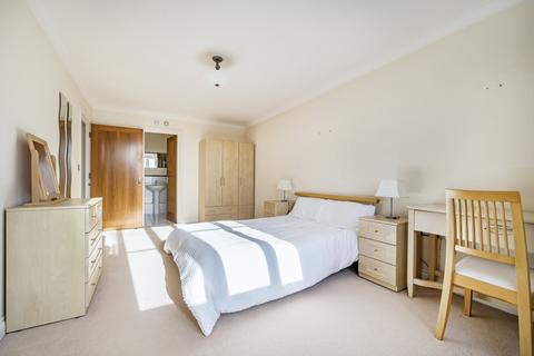 2 bedroom flat to rent, Fobney Street, Reading RG1