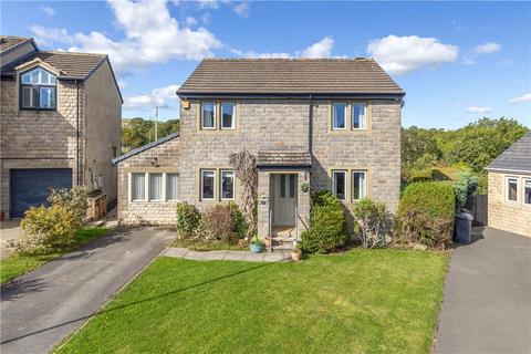 4 bedroom detached house for sale, Jonathan Garth, Addingham, Ilkley, West Yorkshire, LS29