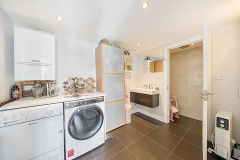 3 bedroom detached house for sale, Colburn Avenue, Pinner