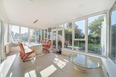 3 bedroom detached house for sale, Colburn Avenue, Pinner