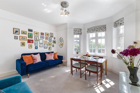3 bedroom flat for sale, Peterborough Villas, Fulham, London