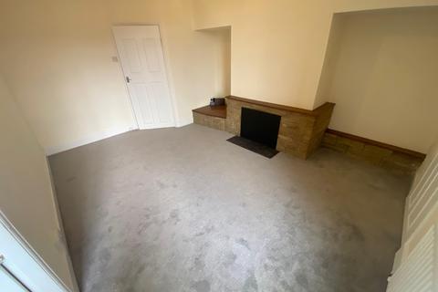 2 bedroom flat to rent, Fern Dene Road, Gateshead