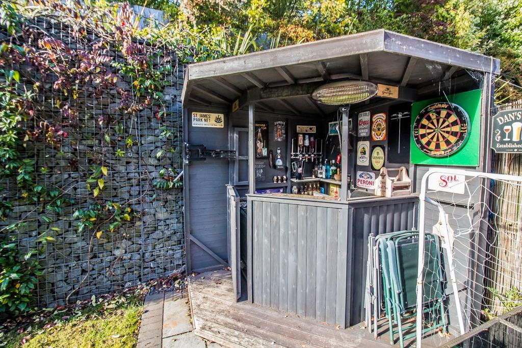 Bar.