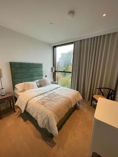 3 bedroom apartment to rent, Apartment A,  Carnation Way, London