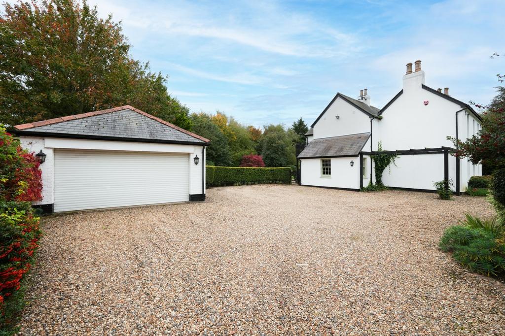 Drive and Garaging