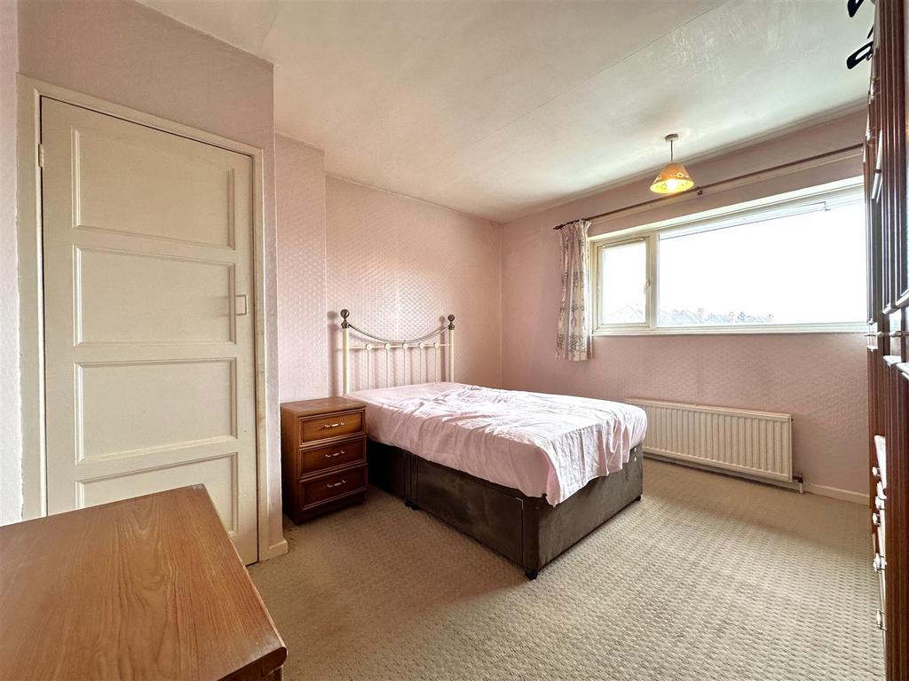 Master Bedroom 755