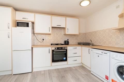 3 bedroom maisonette to rent, Brook Mews North, London W2