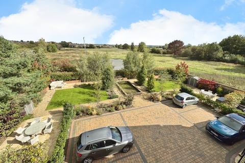 2 bedroom penthouse for sale, Madison Gardens, Near Hartshead, Liversedge, WF15