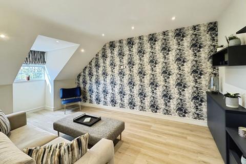 2 bedroom penthouse for sale, Madison Gardens, Near Hartshead, Liversedge, WF15