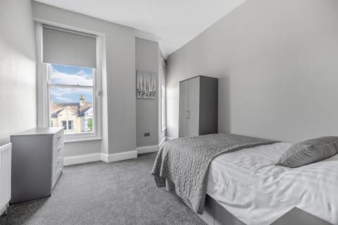 6 bedroom house share to rent, 31 Connaught Avenue