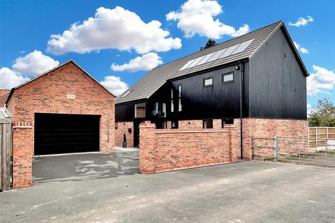 4 bedroom detached house for sale, The Granary Barn, High Street, Collingham, Newark