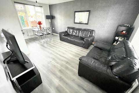 3 bedroom terraced house for sale, Broadhead Walk, Whitefield, M45