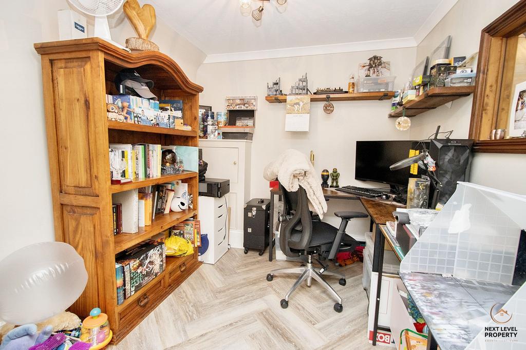 Lounge &amp; Study Area