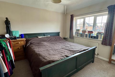 undefined, Farncombe