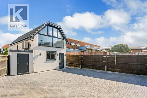 3 bedroom detached house for sale, Cudas Close, Epsom, KT19