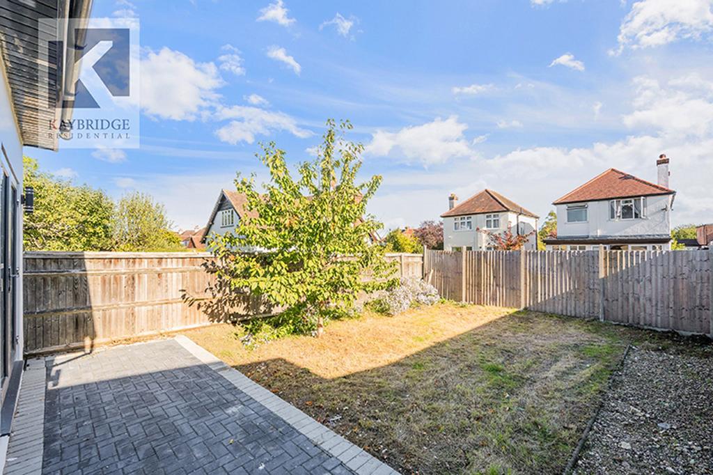 Cudas Close, Epsom - KT19 0 QF