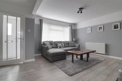 10 Bathleaze, Kings Stanley, Stonehouse, GL10 3JW