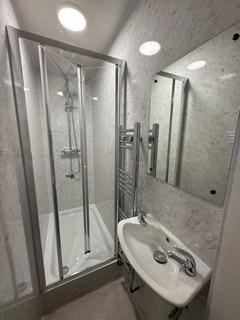 5 bedroom terraced house to rent, Cawdor road, Manchester M14