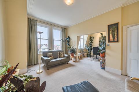 2 bedroom apartment for sale, Harvard Court, Honeybourne Road, West Hampstead, NW6