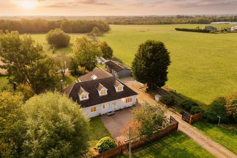 undefined, Doddington PE15