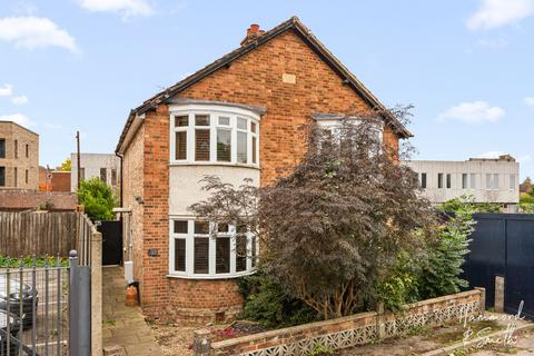 2 bedroom semi-detached house for sale, High Street, Epping CM16