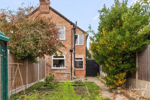 2 bedroom semi-detached house for sale, High Street, Epping CM16