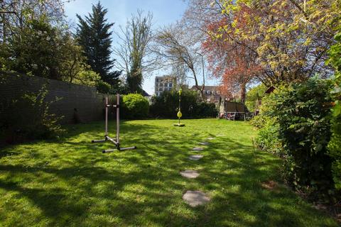 undefined, Lindfield Gardens, London