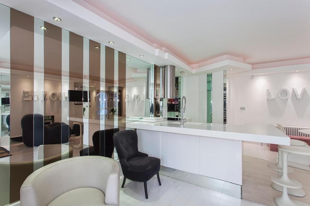 Linfield gardens kitchen mirros - Copy.jpeg