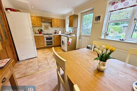 undefined, Carron Drive, Mapplewell, S75