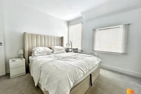 3 bedroom terraced house for sale, Northern Road, Aylesbury, HP19