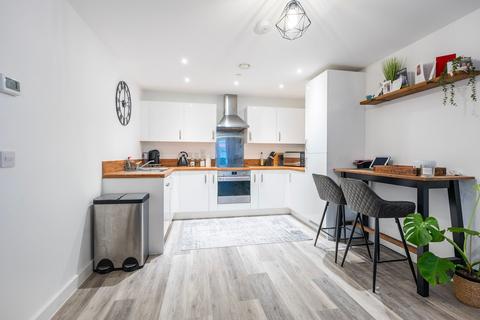 2 bedroom flat for sale, Geoffrey Watling Way, Norwich