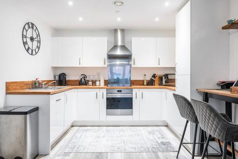 2 bedroom flat for sale, Geoffrey Watling Way, Norwich