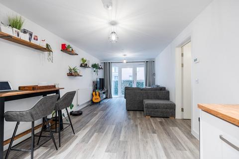 2 bedroom flat for sale, Geoffrey Watling Way, Norwich