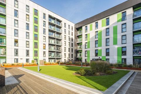 2 bedroom flat for sale, Geoffrey Watling Way, Norwich