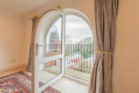2 bedroom apartment for sale, Oldnall Road, Kidderminster