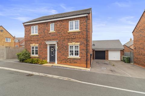 4 bedroom detached house for sale, Droitwich WR9