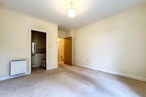 2 bedroom flat for sale, Stonegrove, Mayfair Court, HA8