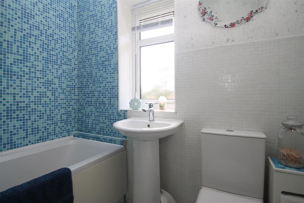 Bathroom.JPG