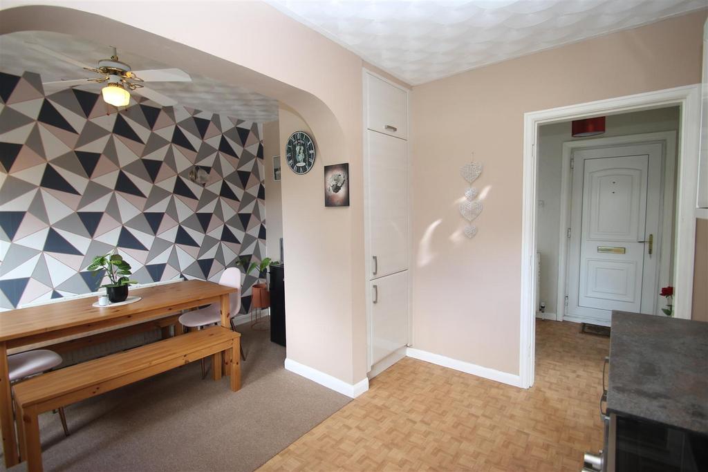 Dining area.JPG